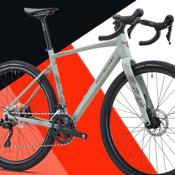 BOTTECCHIA GRAVEL MONSTER 2026 | Shimano Sora 18v e Finiture Look Carbon